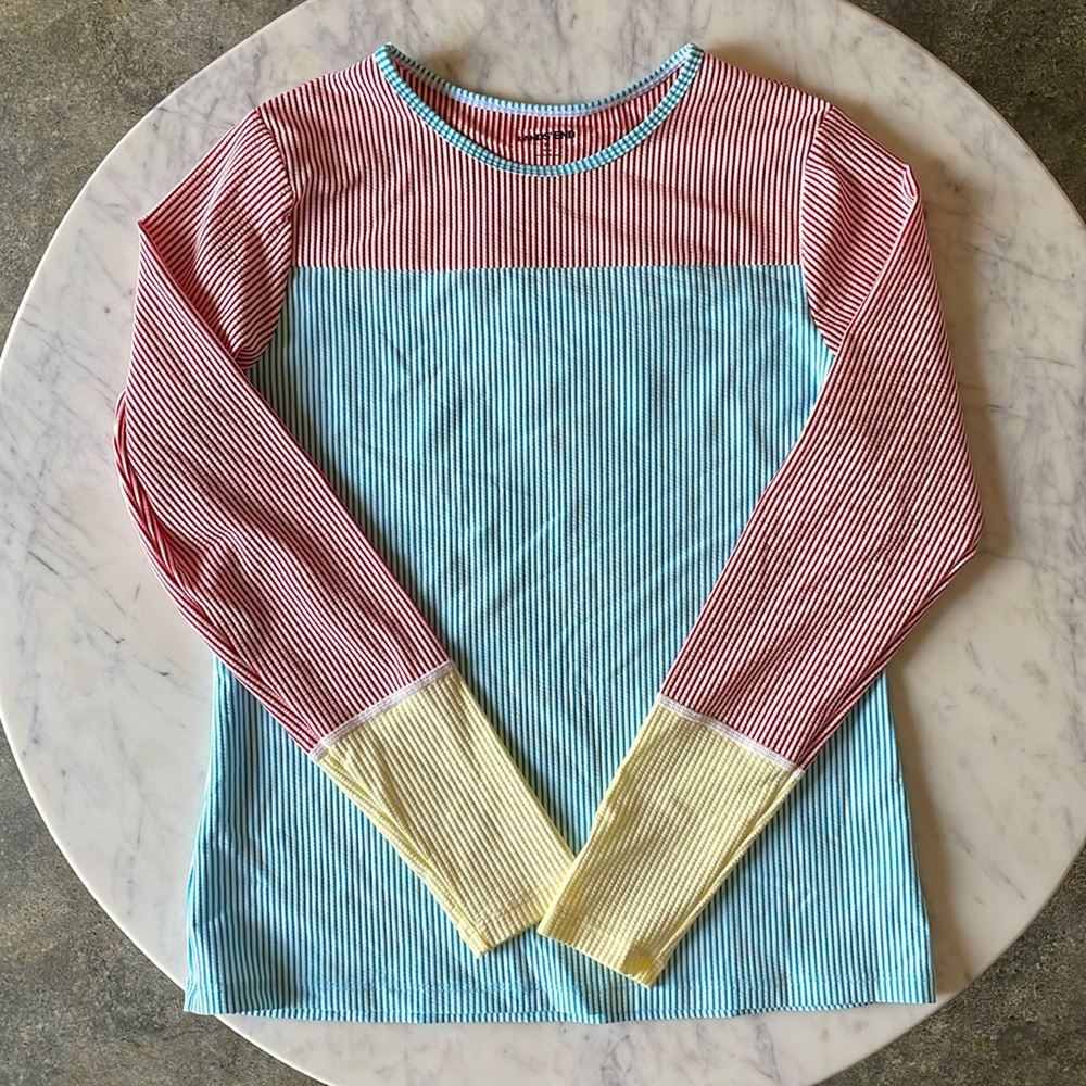 Colorful Women’s Lands End Top Size Medium (8-10)